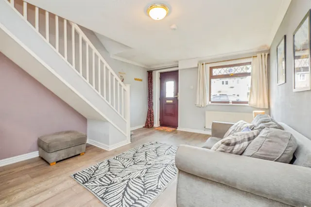 Photo 2 — Horwood Close, Splott, Cardiff