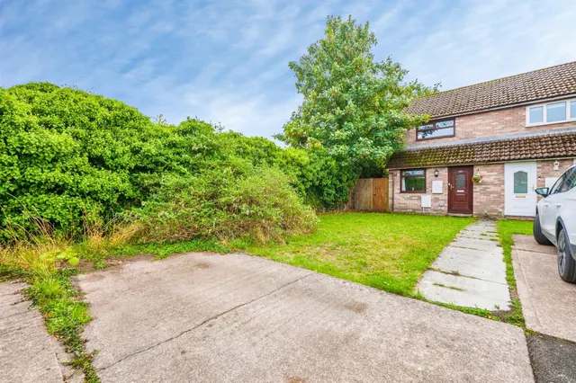 Horwood Close, Splott, Cardiff, photo 1
