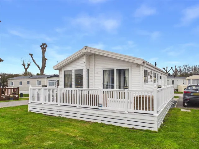 Felixstowe, IP11, photo 1