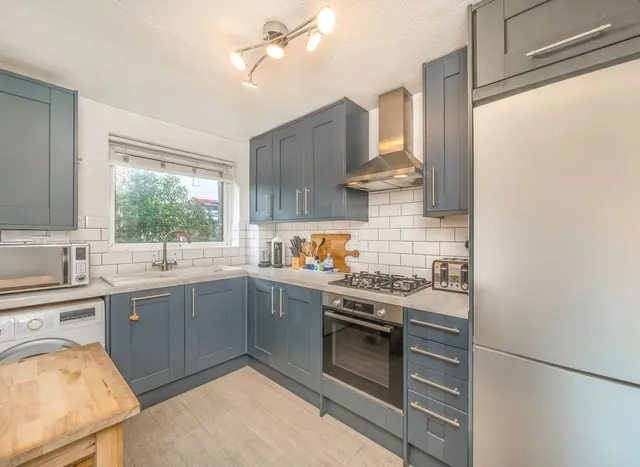Maple Road, Surbiton, KT6, photo 1