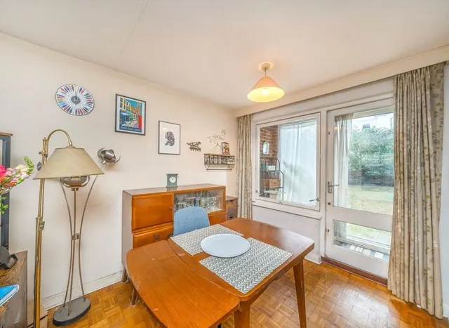 Photo 3 — Maple Road, Surbiton, KT6