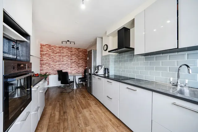 Woodhouse Road, London, N12, photo 2