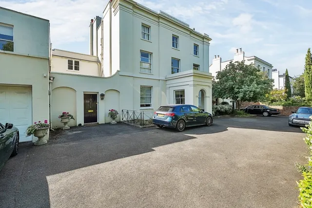 Photo 2 — 5 Montpellier Parade Cheltenham GL50