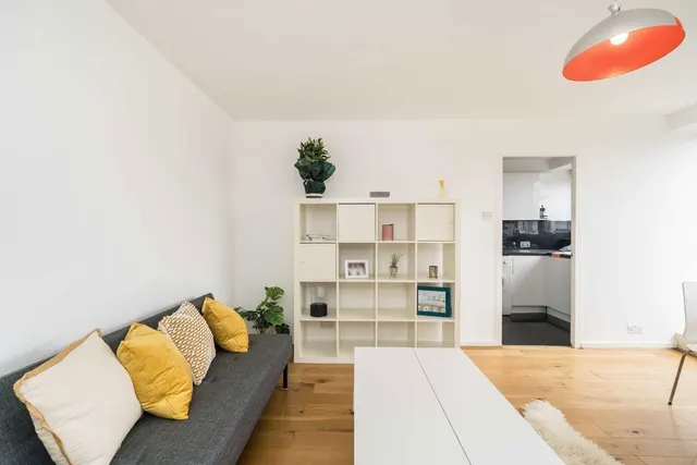 Bullen Street, SW11, photo 3