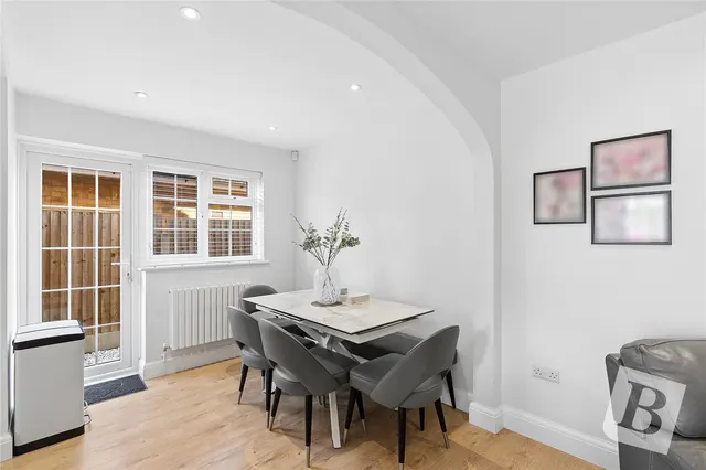 Belmont Avenue, Wickford, SS12, photo 3