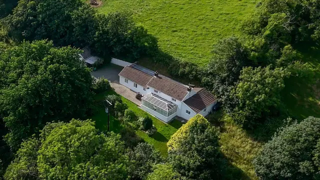 Camrose, Haverfordwest, SA62, photo 1