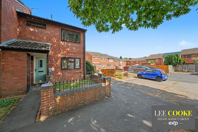 Bellman Close, Darlaston, WS10 8UR, photo 1