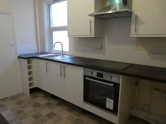 Marine Drive West, Bognor Regis, PO21, photo 3