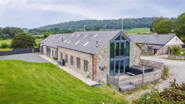 The Barn, Trelogan, Flintshire, CH8 9BE, photo 1