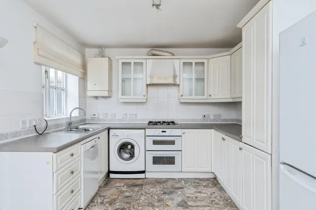 Benton Drive, Chester, CH2, photo 3