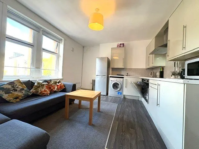 Mitchell Street, West End, DD2, photo 3