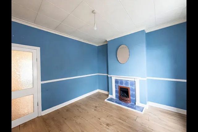 Francis Grove, Nottingham, NG6, photo 2