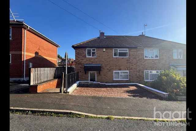 Fraser Square, Carlton, NG4, photo 2