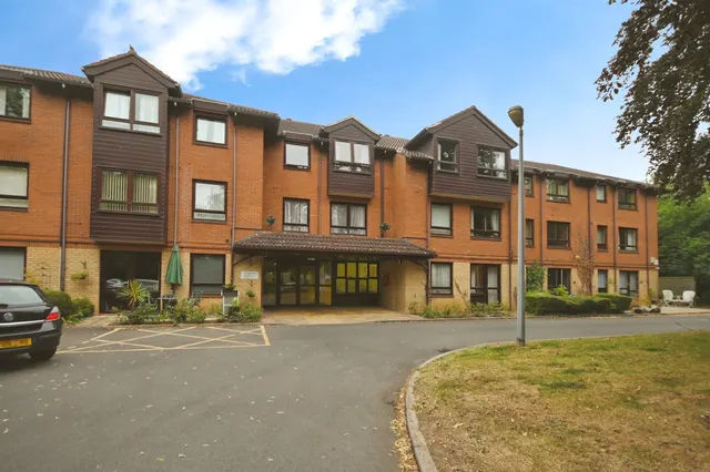 Eastfield Road, Peterborough, PE1, photo 1