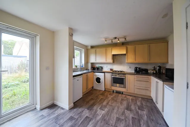 Photo 3 — Kinross Road, Sleaford