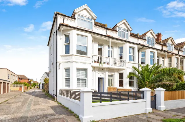Alfred Road, Birchington, CT7, photo 1