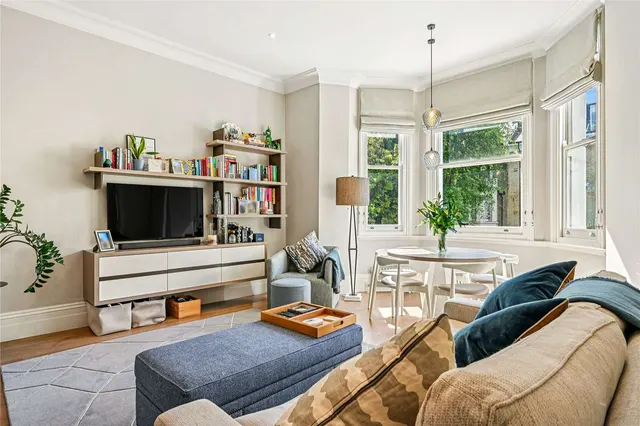 Redcliffe Gardens, London, SW10 9JJ, photo 1