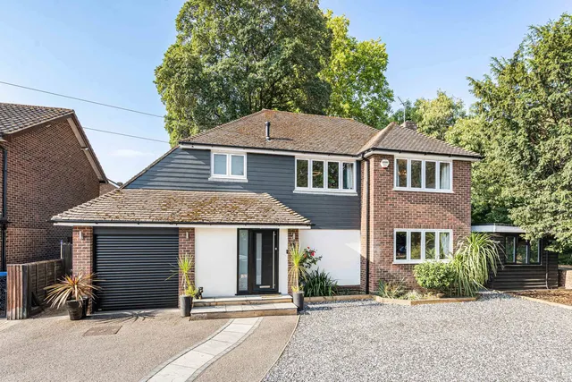 Little Green Lane, Chertsey, KT16, photo 1