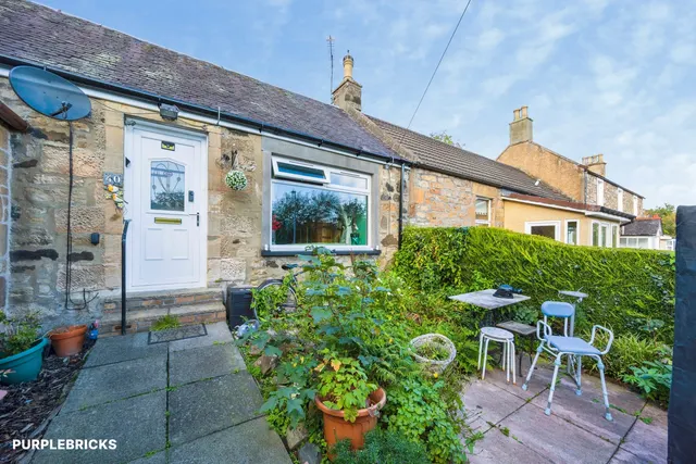 West Burnside, Broxburn, EH52, photo 1