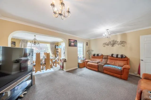 Buckingham Way, Frimley, GU16, photo 3