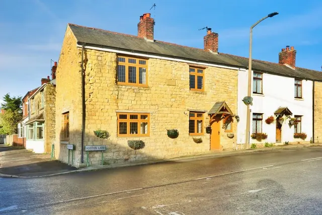 Photo 2 — Hooton Lane, Laughton, SHEFFIELD
