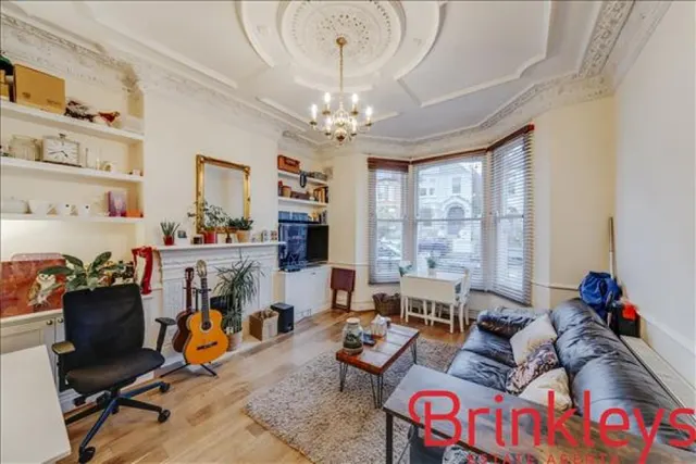Woodside, Wimbledon, photo 2