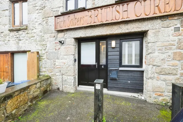 Tolcarne, Newlyn, TR18, photo 1