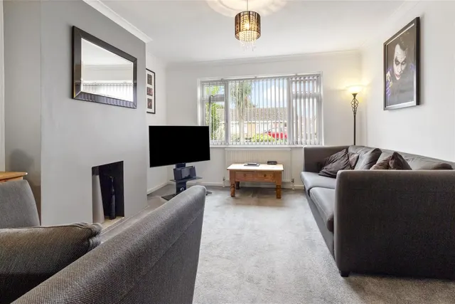 Photo 2 — Quantock Road, Worthing