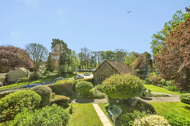 Parsonage Court, Highworth, SN6, photo 3