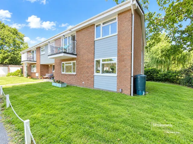 Mude Gardens, Mudeford, BH23, photo 1
