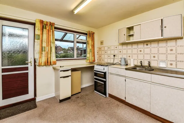 Champney Road, Frome, BA11, photo 3