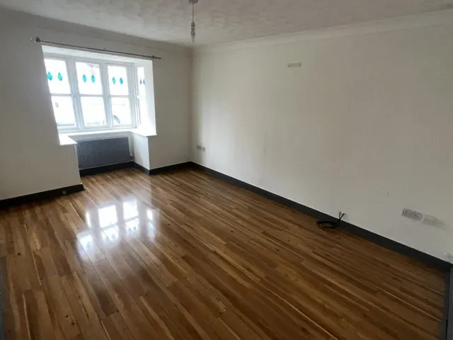 Dove Close, DN21, photo 2