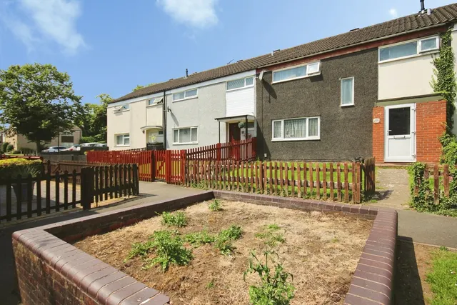 Triumph Close, COVENTRY, West Midlands, CV2, photo 1