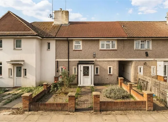 Wyborne Way, Stonebridge Park, NW10, photo 1