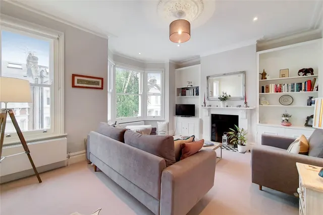 Stormont Road, London, SW11, photo 1