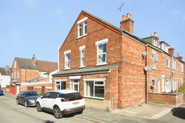 Washington Street, Gainsborough, photo 1