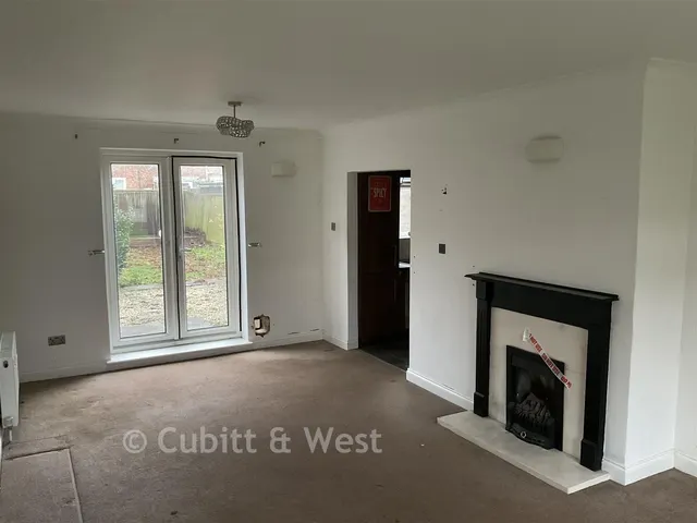 Maybridge Square, Goring-By-Sea, BN12, photo 2
