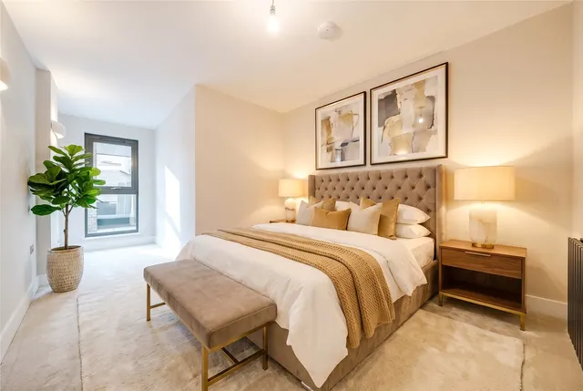 Shepherds Bush Road, W6, photo 1