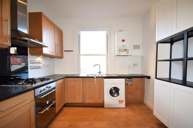 Chiswick, W4, photo 3
