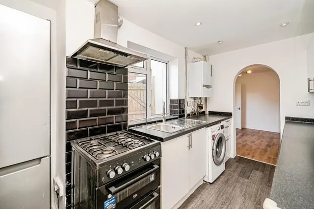 Jubilee Road, High Wycombe, HP11, photo 3