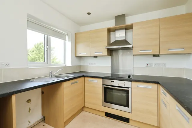Photo 2 — Rotherham Road, Dinnington, Sheffield