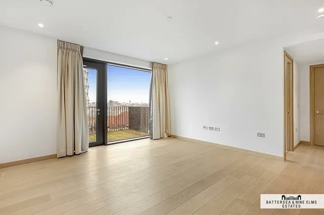 Embassy Gardens, SW11, photo 1