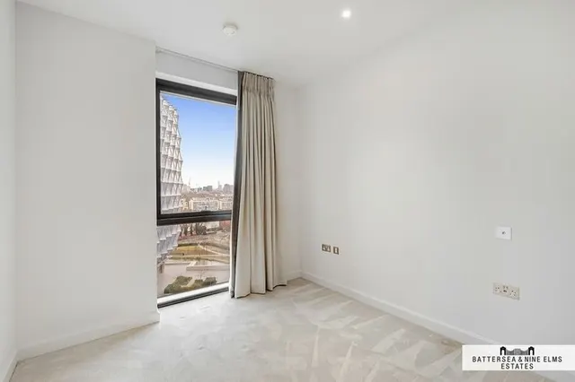 Embassy Gardens, SW11, photo 3