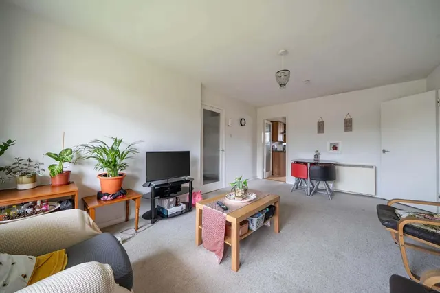 Forester Avenue, Bath, BA2, photo 3