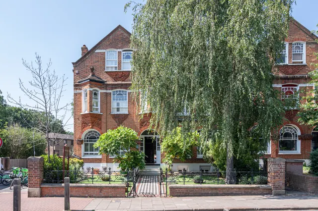 London, SW12, photo 2