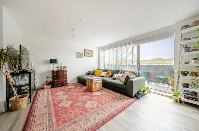 Doyle Road, London, SE25, photo 3