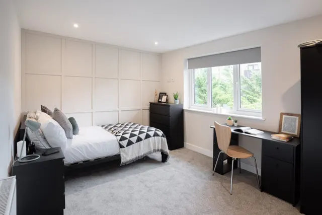The Valley, Stanmore, photo 1