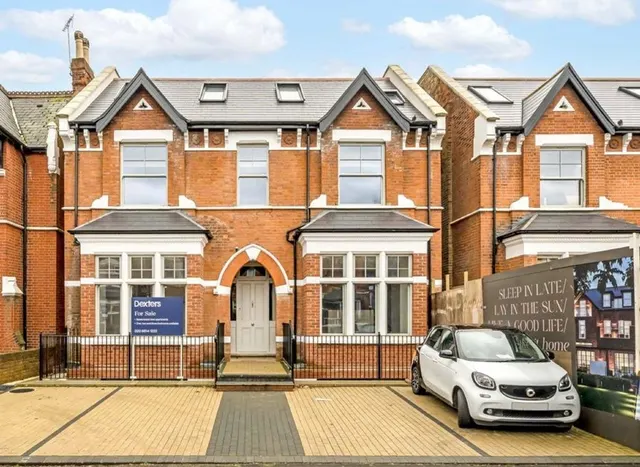 Photo 2 — Gordon Road, Ealing, W5