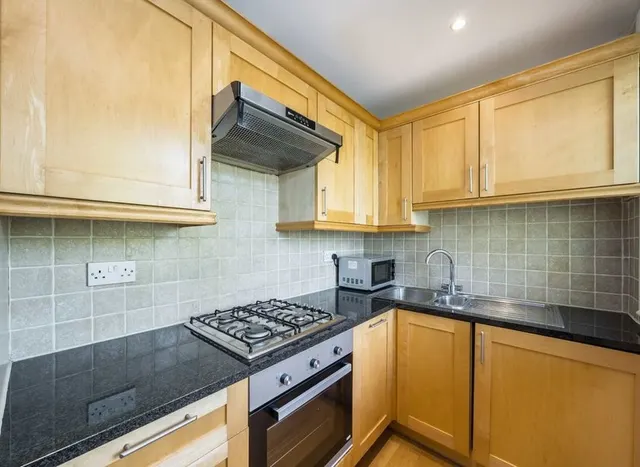 Photo 3 — West Hill, Putney, SW15