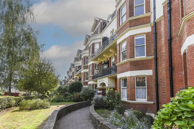 Honeybourne Road, London, NW6, photo 1